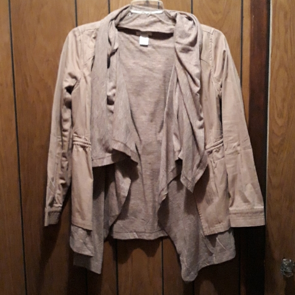 Tan jacket - Picture 2 of 5
